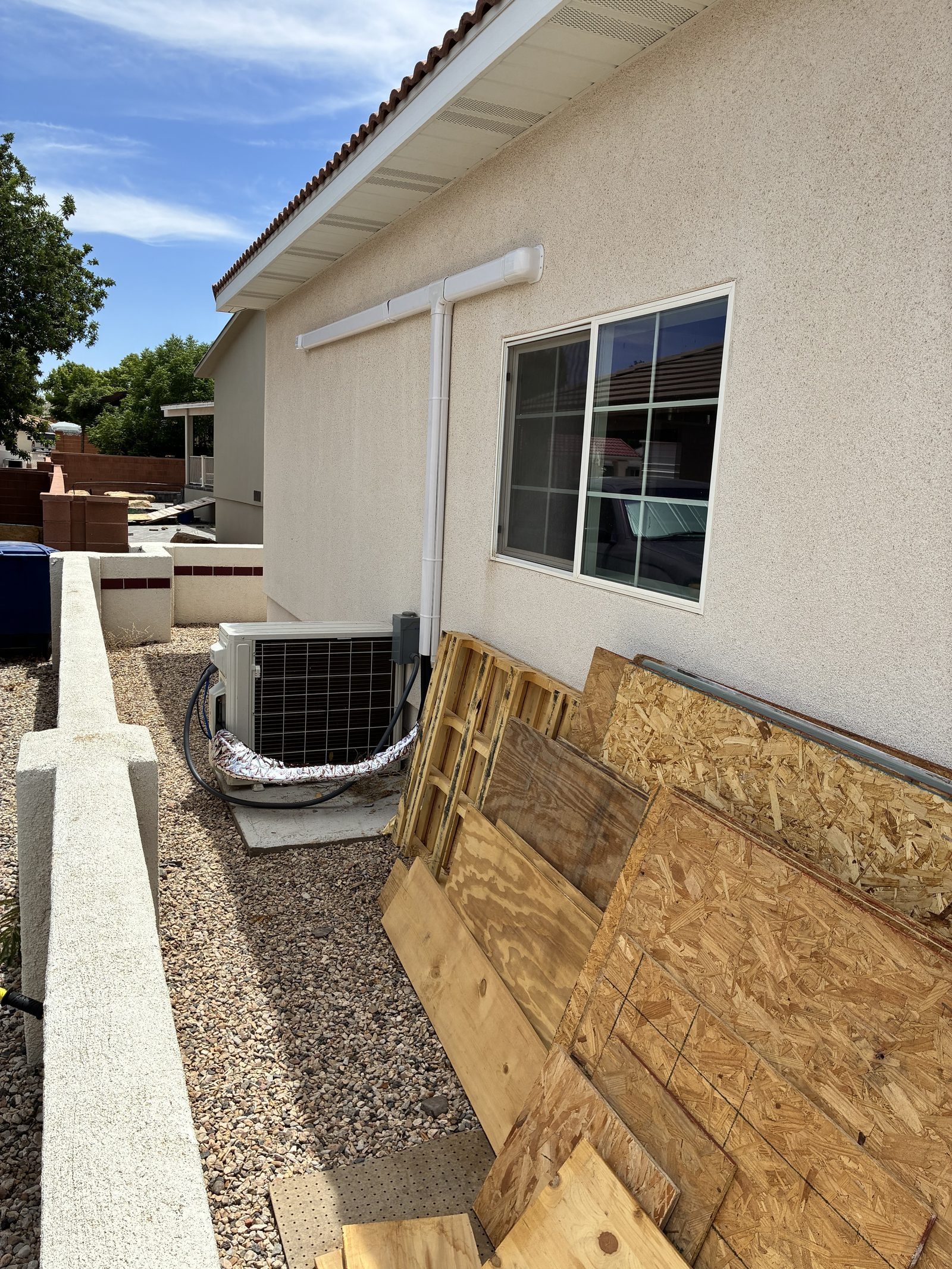 Single-family rental home in Southern Utah with an exterior mini-split condenser serviced by Cluff HVAC